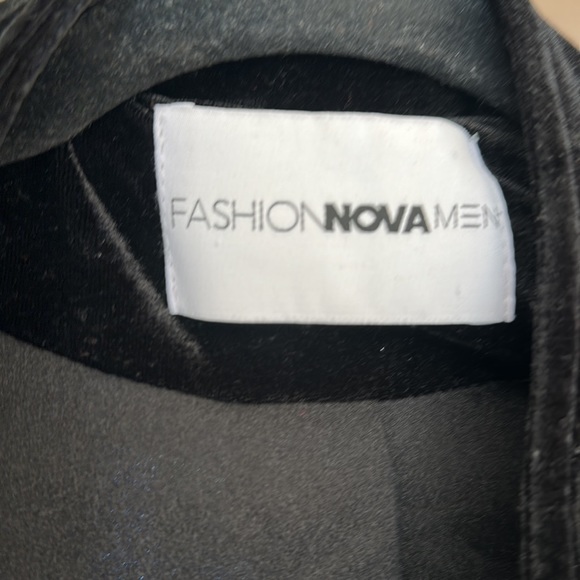 Don’t wear anyone - Picture 2 of 5